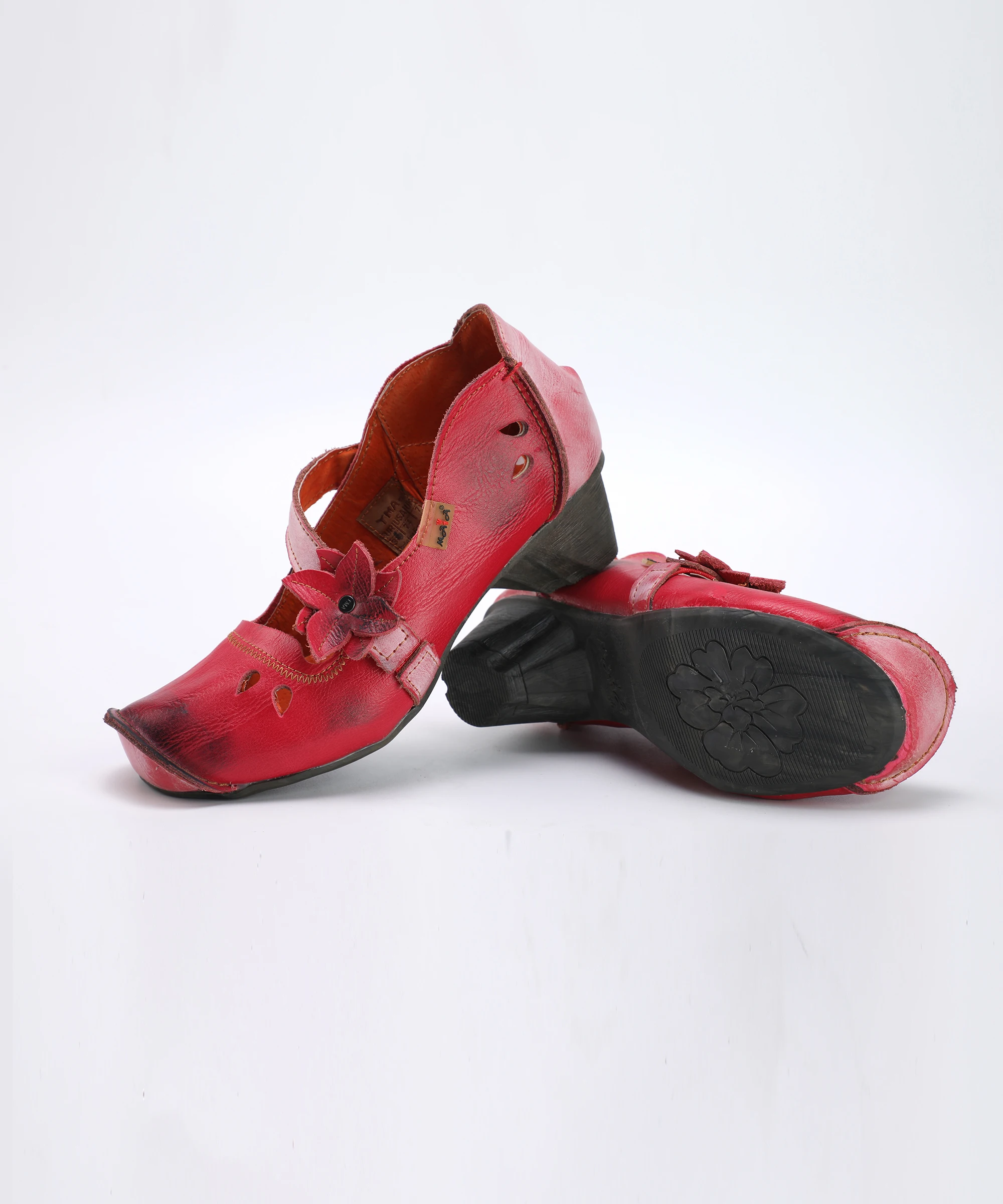 TMA EYES Damen-Lederschuhe mit niedrigem Absatz, einzigartige Zehenkappe mit Blumennadel-Dekoration, elegante Freizeitschuhe – Detail 3