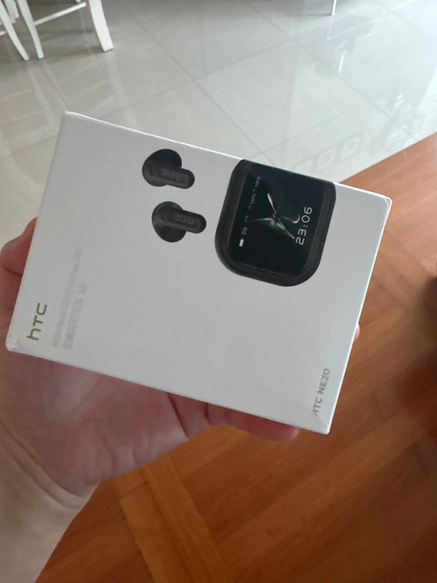 HTC NE20 Wireless Earbuds – Ultra HD Screen. Ultra Smart Sound. photo review