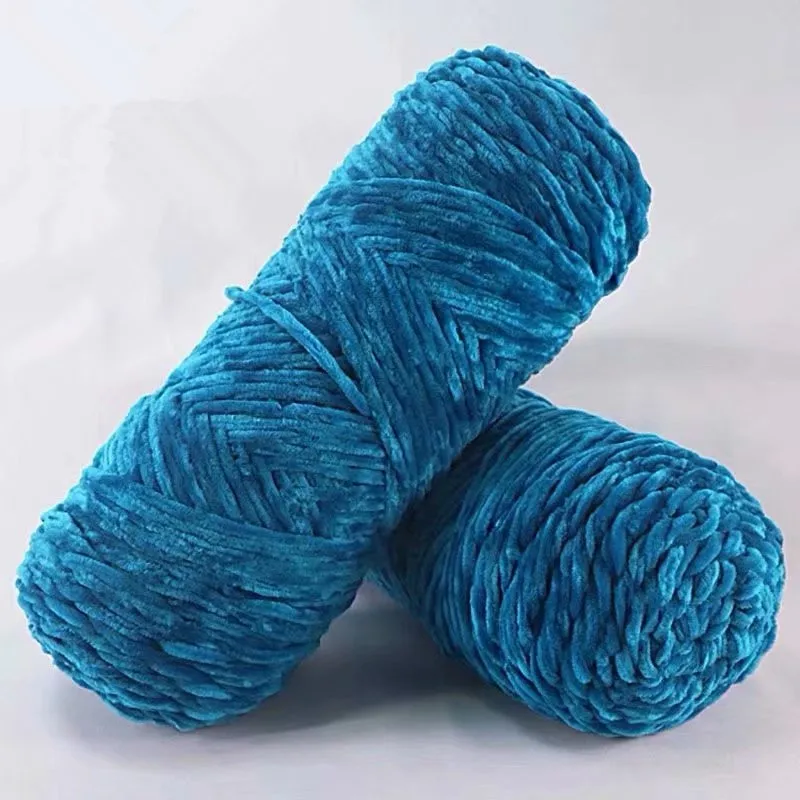 Luxurious Velvet Chenille Yarn for Amigurumi and Knitting - Soft, Plush, 100% Polyester (100g, 130m)