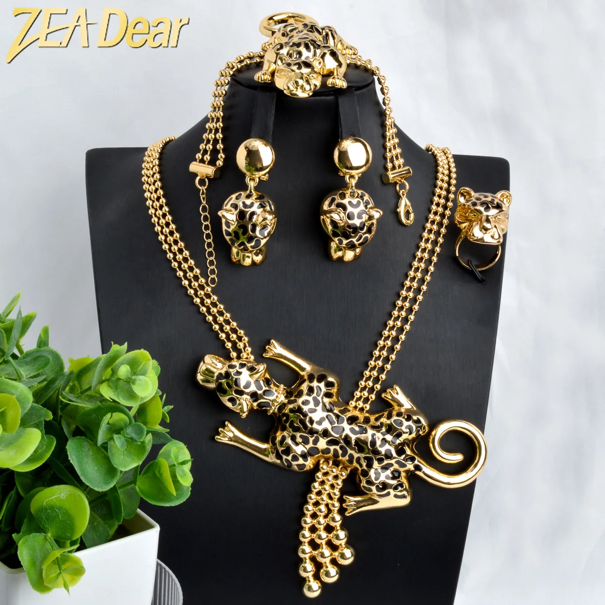 

ZEADear Jewelry Set Black Enamel Large Panther Pendant Necklace Earrings Bracelet Ring 18K Gold Plated For Dubai Wedding Gifts