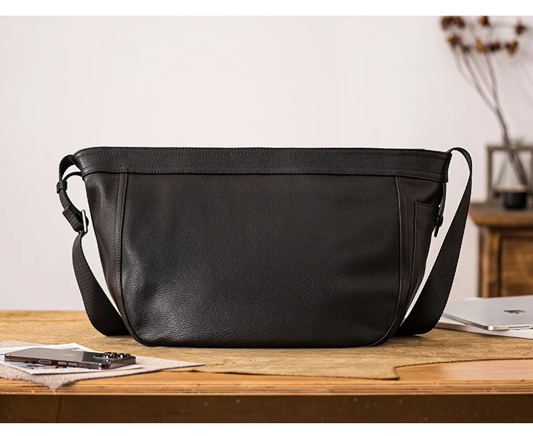 PNDME Organizer Designer handgefertigte schwarze Umhängetasche aus gegerbtem Rindsleder für Herren, Outdoor-Reisen, luxuriöse Umhängetaschen aus echtem Leder – Detail 9