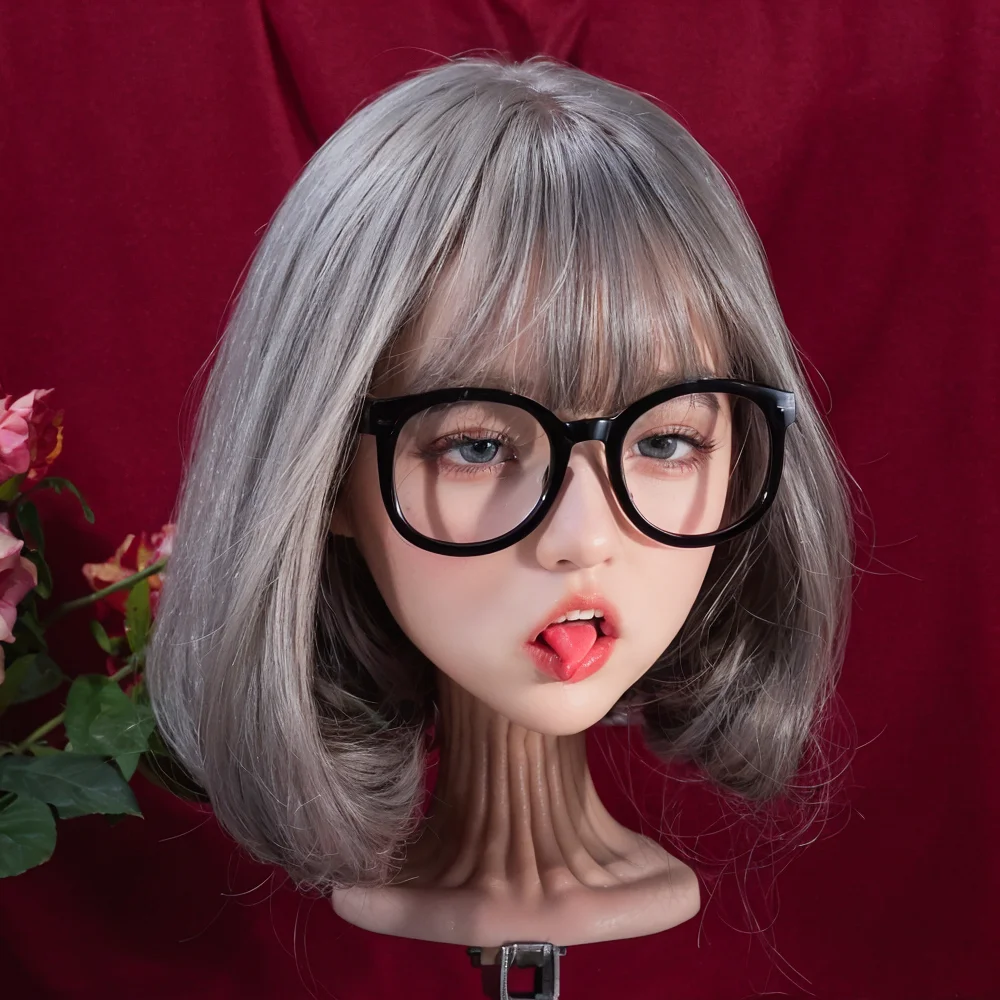 TPE head model, with M16 interface, capable of opening the mouth, and can be equipped with the same wig and eyes. (Random wigs)