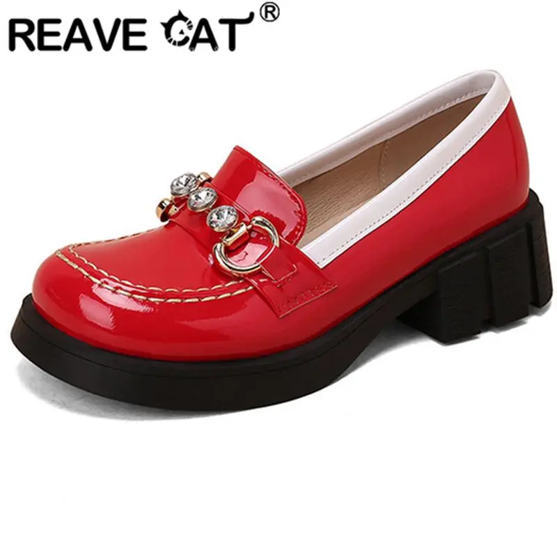 

REAVE CAT Ladies Pumps Loafers Round Toe Thick Heels Slip-on Metal Decoration Sweet Large Size 34-43 Mix Green Red Casual S3705