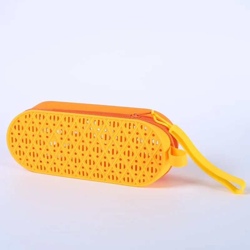 Free Name Printing Surprise Gift Baby Storage Box Pacifier Case Silicone Bag More Thoughtful and Unique