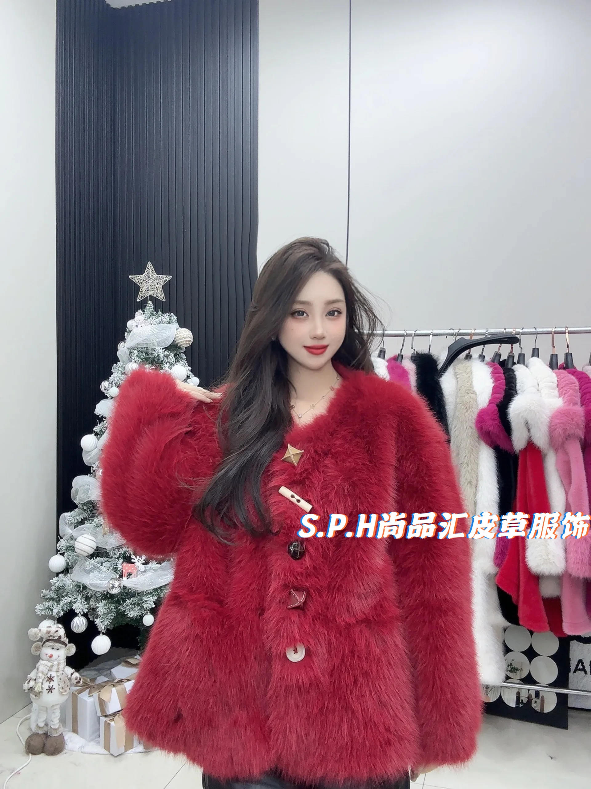 Fashion Handmade Button Women's Short Fur Stitching Faux Fur Coats Autumn Winter Commute Style Long Sleeve Warm Faux Fur Jackets