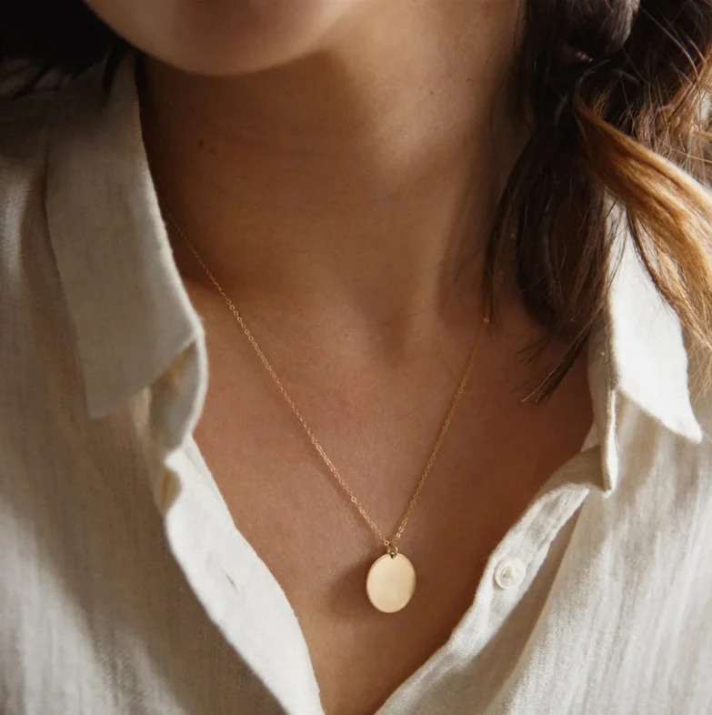 Aihua Minimalistische Halskette mit rundem Anhänger für Frauen, Schlüsselbein-Halskette, lange Kette, Modeschmuck, Statement-Geschenke für Mädchen