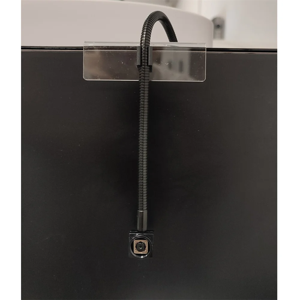 8MP zoom webcam with included stents