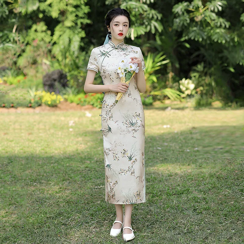 

Elegant Short Sleeve Cheongsam Traditional Mandarin Collar Printed Jacquard Satin Qipao Retro Chinese Women Dress