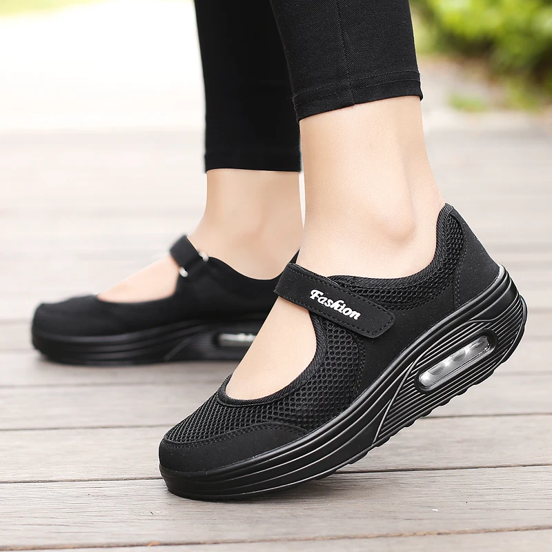 Women Shoes Casual Sneakers Women Sneakers Sneakers Female Flat Soft Comfortable Fashion Lightweight Pumps Shoes Joker Slip-on Super Light Casual Vulcanize Shoes Woman Red