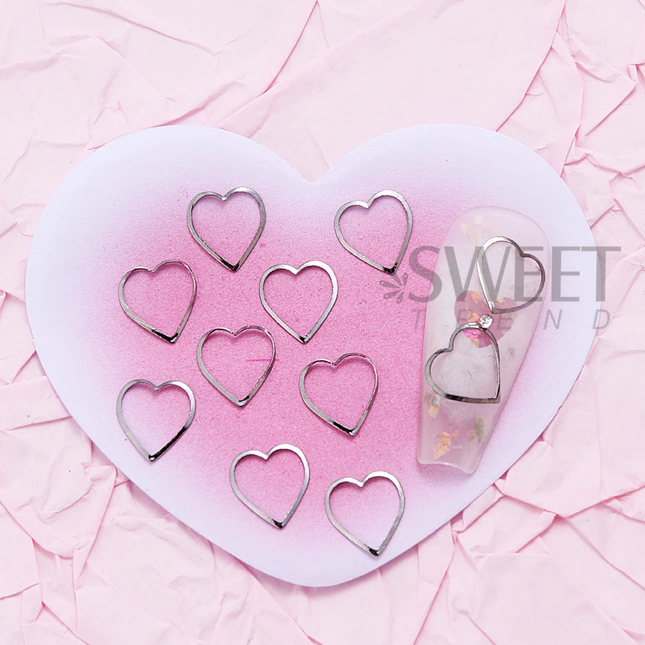 Hollow out Love Heart Nail Jewelry Accessories Flat Metal Hollow 3D Gold Silver Heart Shaped Manicure Decoration Nail Supplies 3
