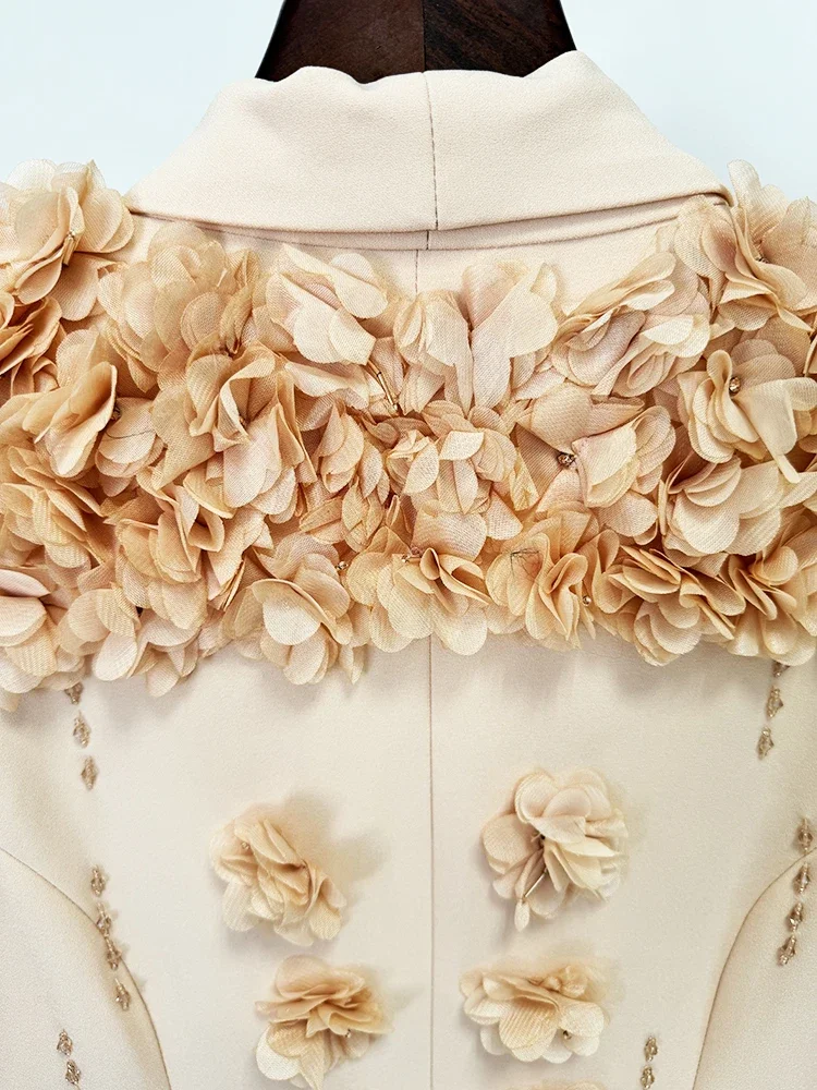 فستان ماكسي مزين بالزهور