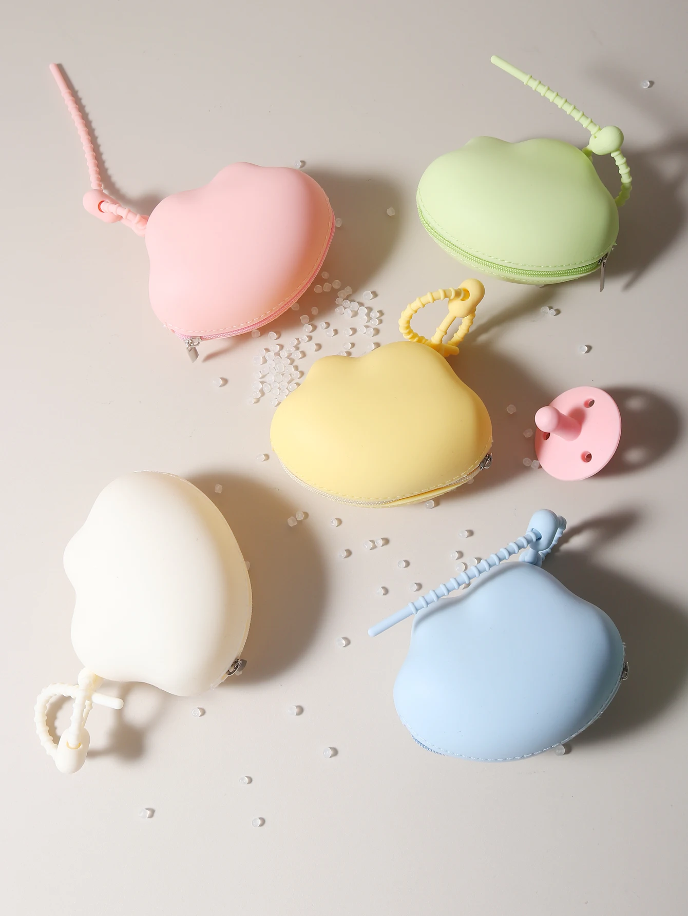 New arrival large cloud Shape  Baby Pacifier Case Holder Silicone Nipple Cover for infant baby pacifier storage bag 5
