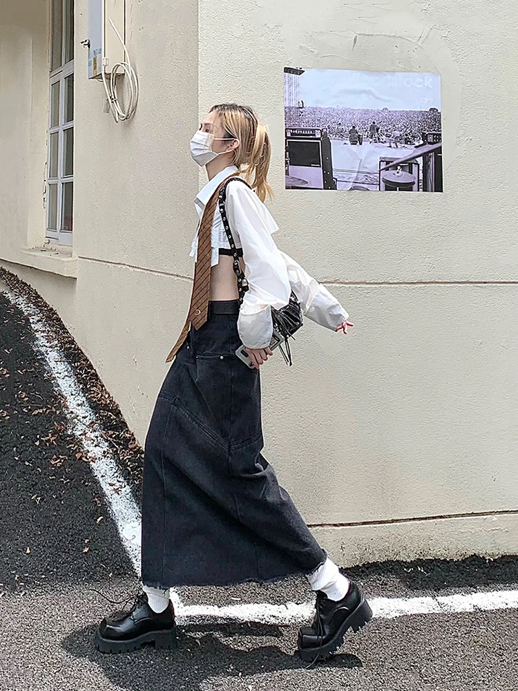 ルネ　Denim Skirt 34 （お直し有り） Denim skirt with slit, Blue - Sisley