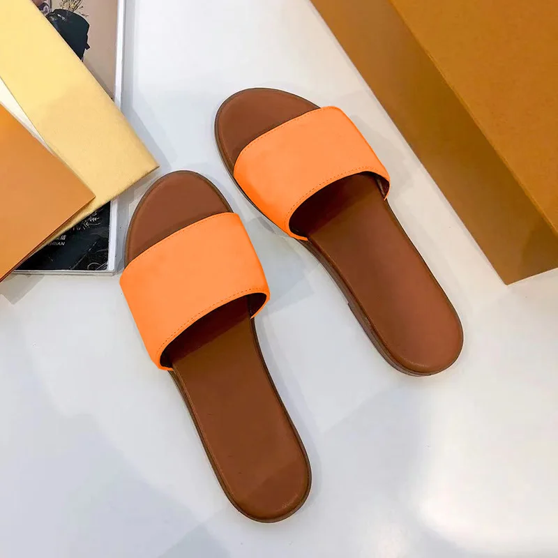 

Роскошные Дизайнерские классические женские кожаные тапочки, летние женские сандалии на низком каблуке, модная женская обувь на плоской подошве из ПУ
