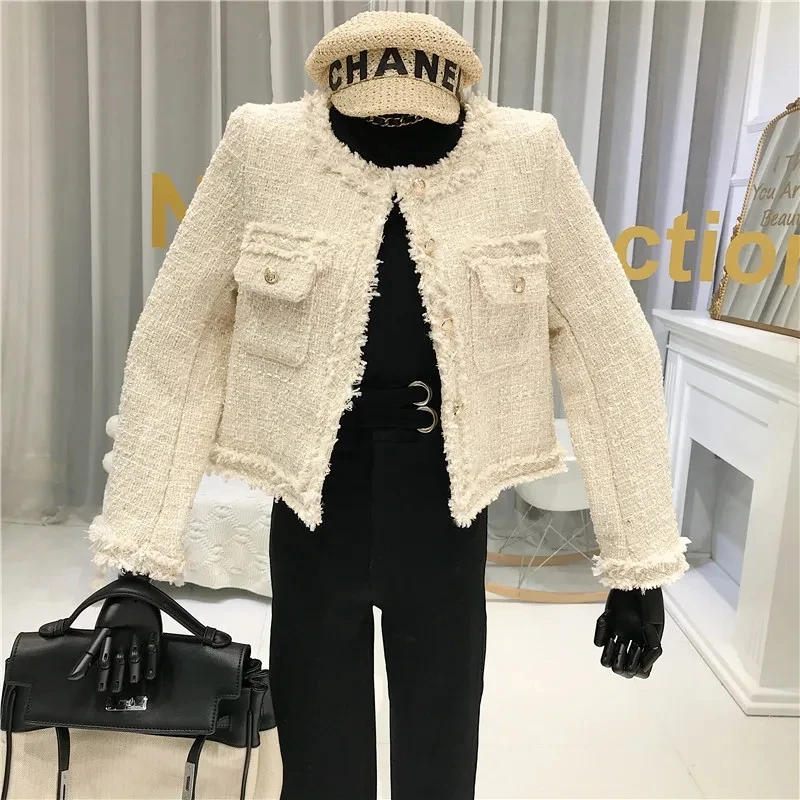 

Elegant Chic Tweed Short Jacket Women Vintage Korean Casual Coats Autumn Winter Single Breasted Plaid Tassel Office Lady Outwear