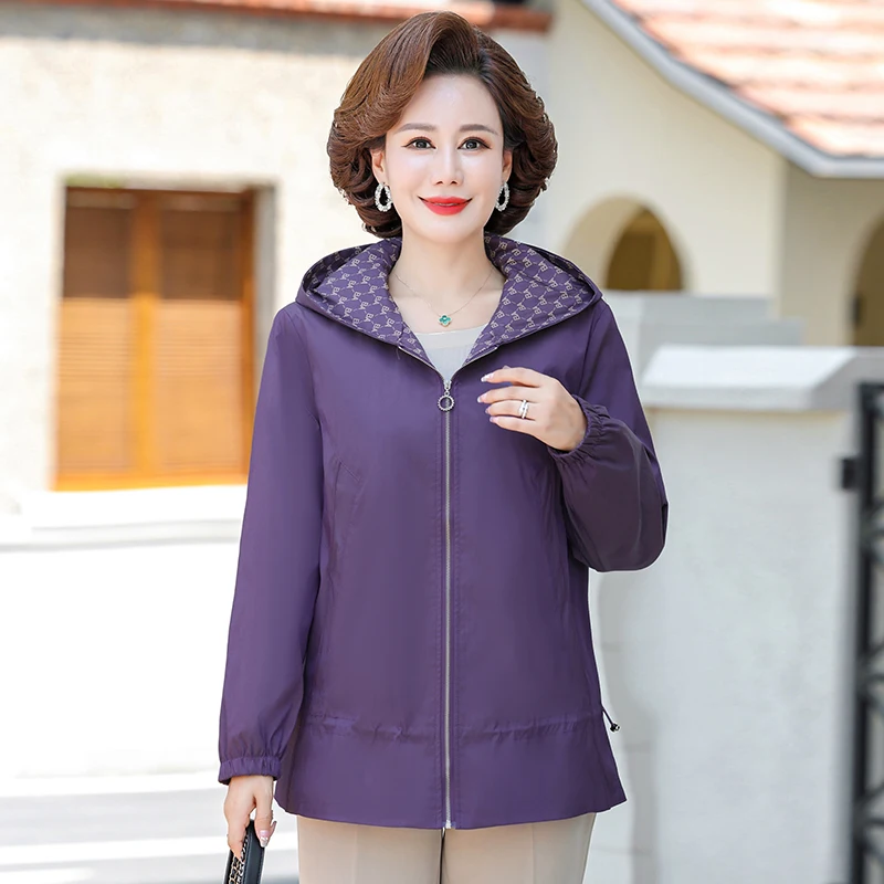 

Women's Windbreaker Hooded Jacket, Middle Aged Mother Trench Coat, High Quality, Female, Spring, Autumn, New, XL-5XL, 2023