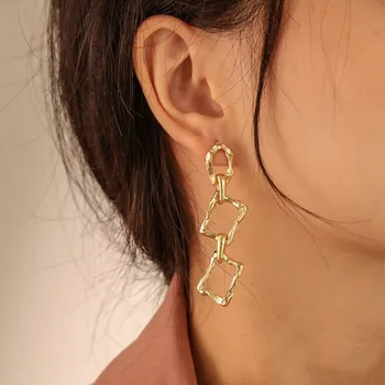 Fashion Gold Color Irregular Long Chain Earrings For Women Metal Earing Jewelry 2025 Trending New Vintage Women's Earrings Gift