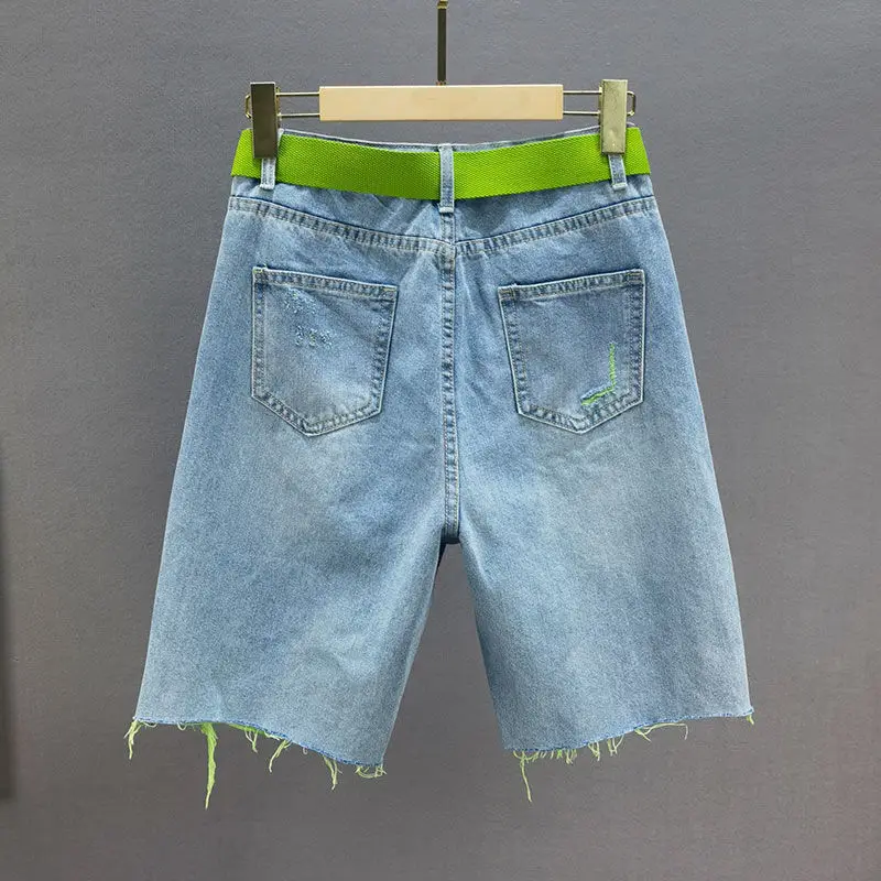 Fashionable And Personalized Diamond Pierced Denim Shorts Women's 2023 Summer New Loose High Waisted Studded Knee Length Pants