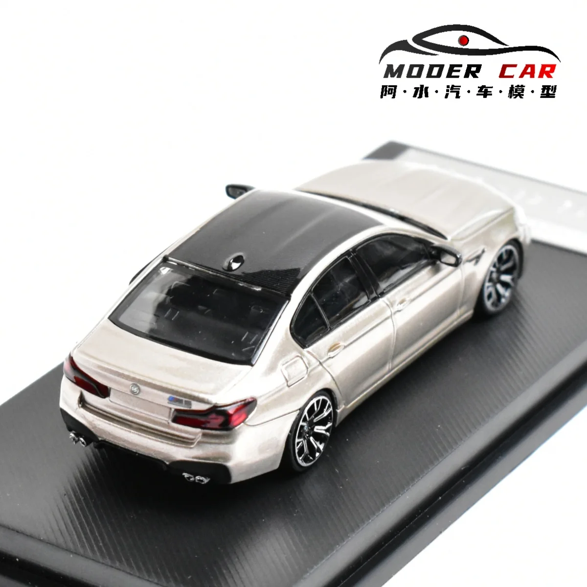 MJ 1:64 M5 F90 Sammlermodellauto aus Druckguss – Detail 7