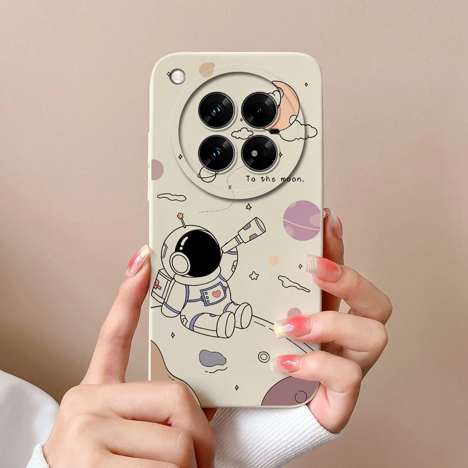 Lovely Pilot Astronaut Cartoon Soft Liquid Silicone Painted Anti-Drop Case