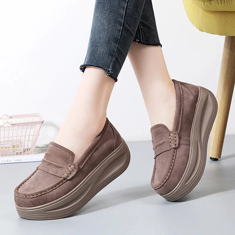 

New Plus Size Rocking Shoes Sneakers Wedges Casual Shoes Women Soft Sed Slip on Platform Non-slip Running Shoes patos Mujer