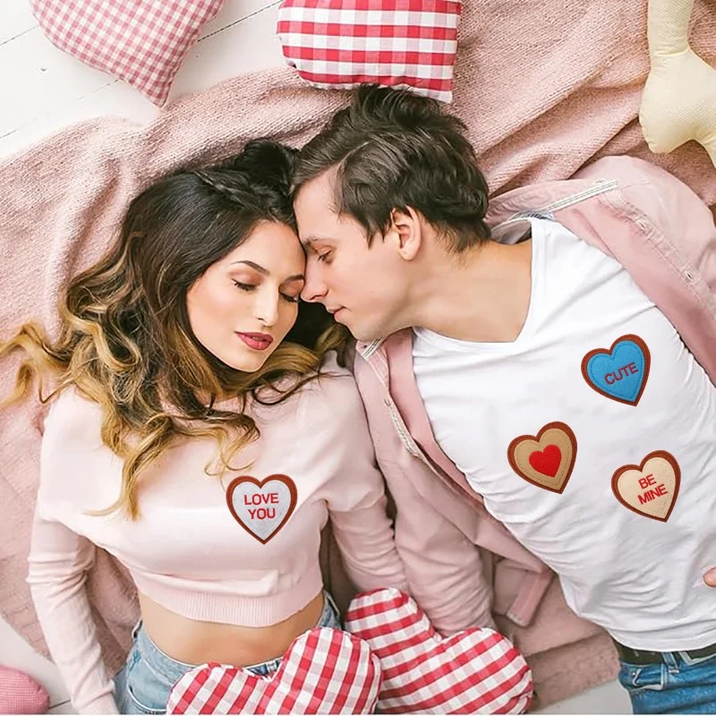 핑크 하트 자수 패브릭 패치 걸이끈 장 귀여운 하트 패치 컴퓨터 자수 스탬프용 전사 패치