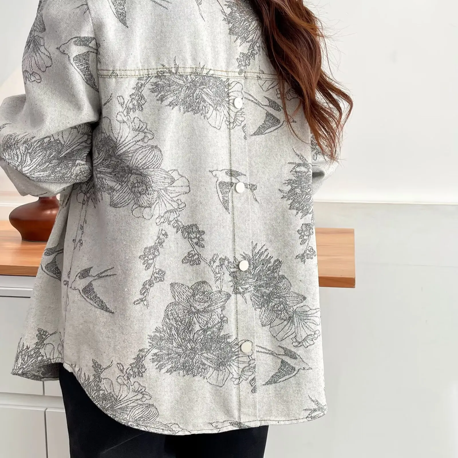 Plus Size Women's Denim Shirt 2025 Autumn New Jacquard Jacket Vintage Fashion Blouses 015