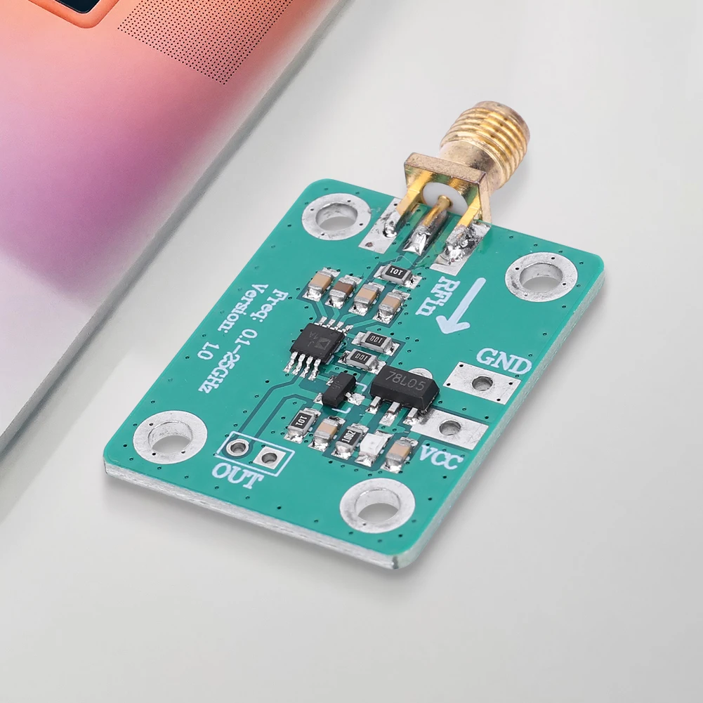 Enhanced RF Signal Power Meter with Logarithmic Detection (0.1-2.5GHz)
