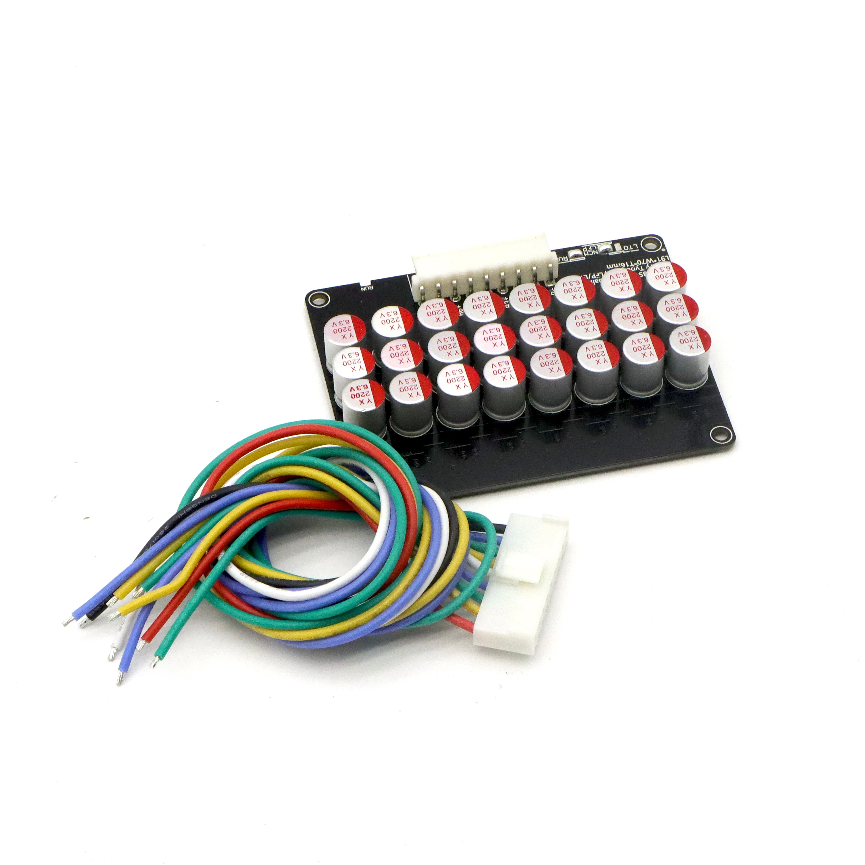 Détail des ports et boutons du chargeur intelligent 4-21S NCM LFP LTO 10-80A pour batteries drone