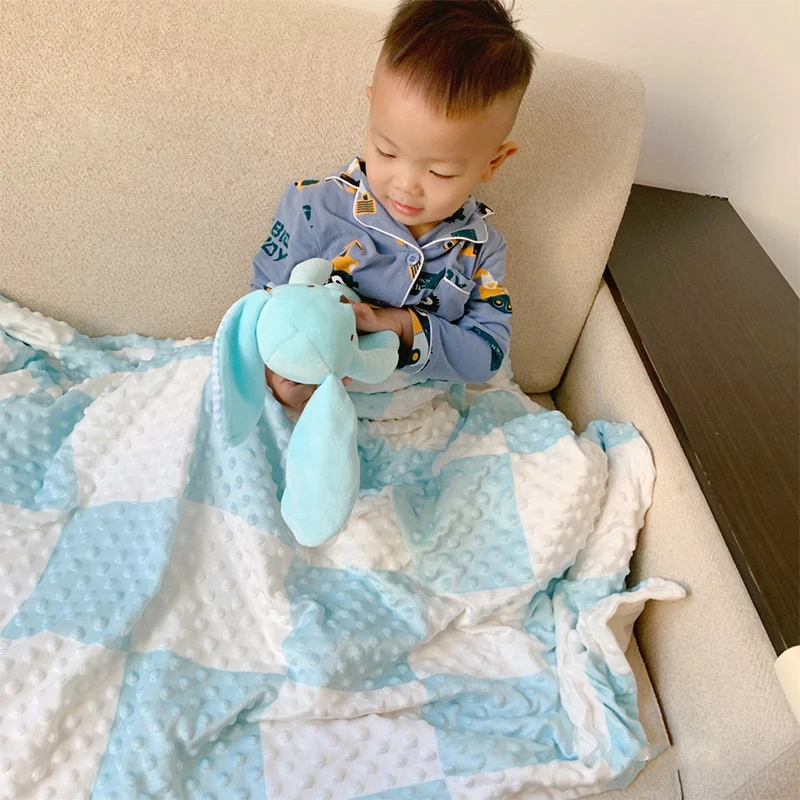 Minky Dot 부드러운  담요, 장난감 포함, 더블 레이어 따뜻한 봉제 이불,  유모차 커버