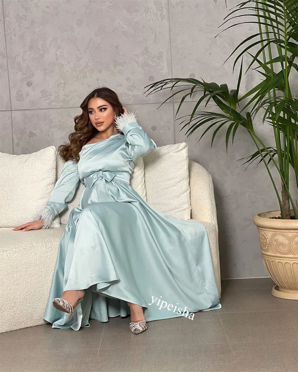 Рисунок 3 - Платье для выпускного вечера из