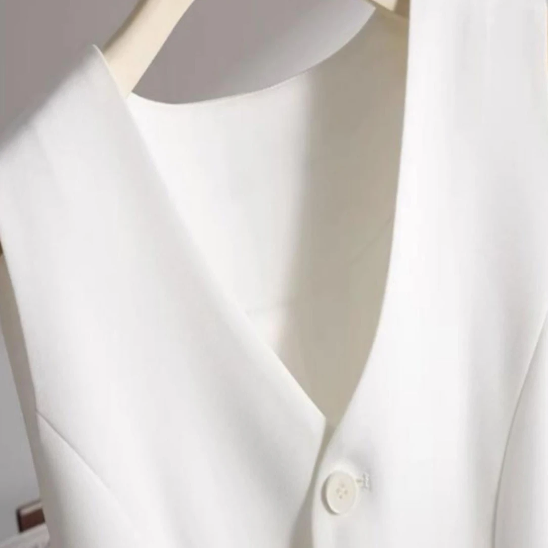 Suit Vests Women Simple Single Breasted V-neck Sleeveless Coats Daily Outwear Aesthetic Korean Style Slim All-match Trendy New 6