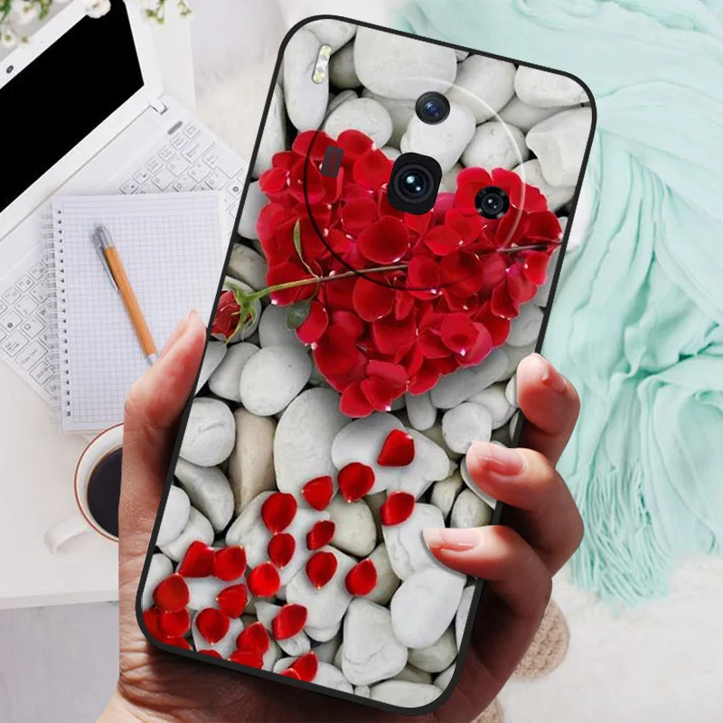 Enhance your device protection with this premium silicone shockproof phone case featuring a soft yet durable cover for superior defense and style.