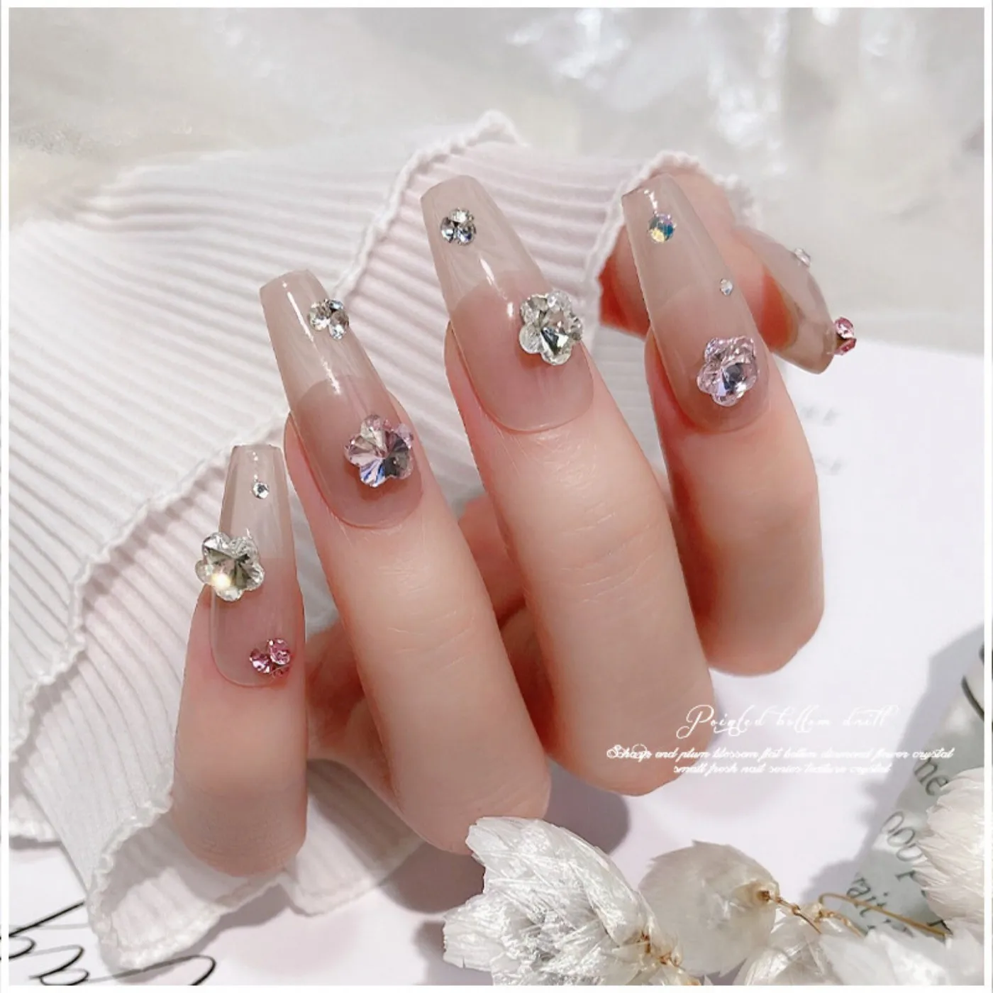 30PCS 봄 3D 꽃 네일 라인스톤 매화꽃 유리 크리스탈 네일 참 다이아몬드 젬 네일 아트 장식 액세서리 네일 살롱