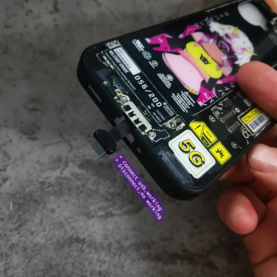 Luminous phone cover - cool cyber style LED lighting effect