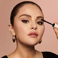 Mascara Rare Beauty à haute élasticité Perfect Strokes, mascara volumisant universel, Rare Beauty Volumizing Curling and Lengthening 2