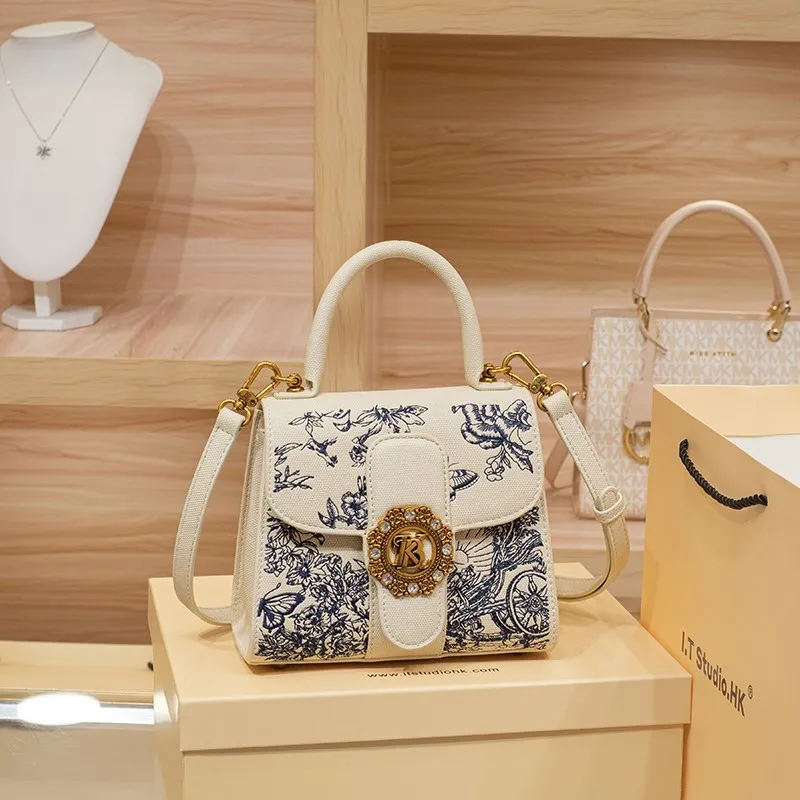 حقيبة يد نسائية فاخرة من علامة تجارية مرموقة، مصمم...