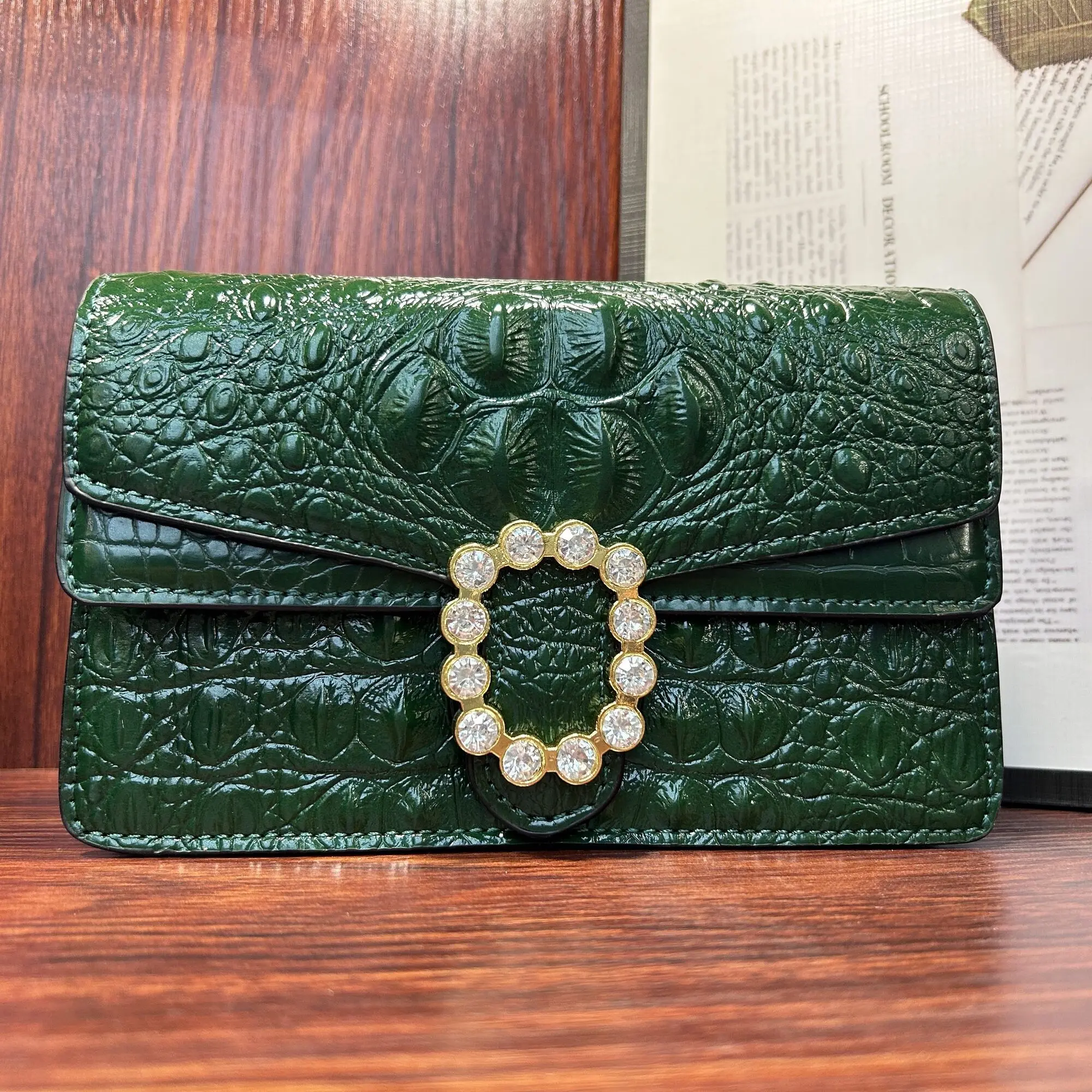 

Genuine leather crocodile pattern chain bag, single shoulder handbag, large capacity in Europe and America