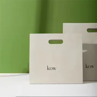 Sacs en papier carton imprimés personnalisés, 500 pièces, sacs cadeaux de luxe de haute qualité avec votre logo pour le shopping et l'emballage, vente en gros 4