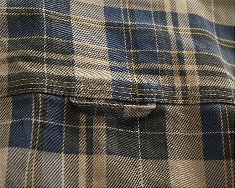 Schweres, klobiges, kariertes Langarmhemd aus Baumwolle für Herren, klassische Revertasche, farblich passende karierte Freizeithemdjacke – Detail 18