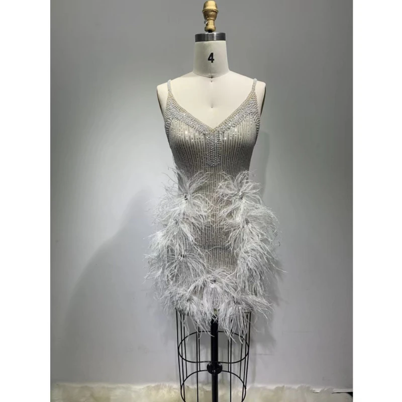 

New Mini Package Hip Dress Female Luxury Feathers Low-cut Sequin Halter Dress Sexy V-neck Slim Dress Birthday Party Dresses