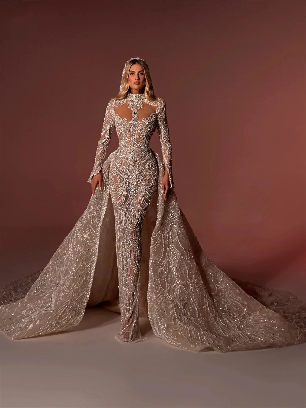 فساتين سهرة رائعة حورية البحر بياقة عالية وأكمام ط...