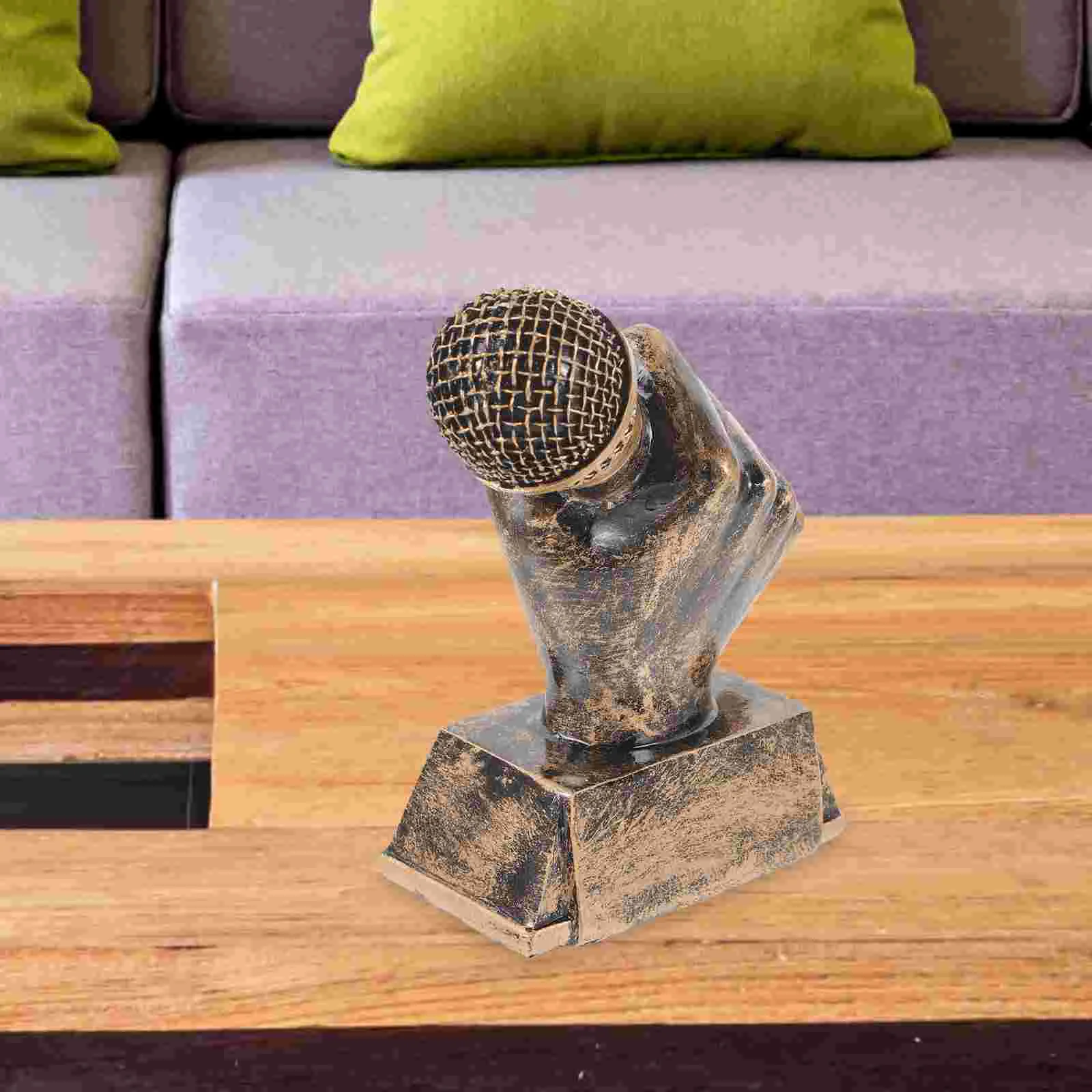 Golden Handheld Microphone Music Trophy Mini Award Trophies Singing Trophy Resin Mic Sculpture Souvenirs Team Sports
