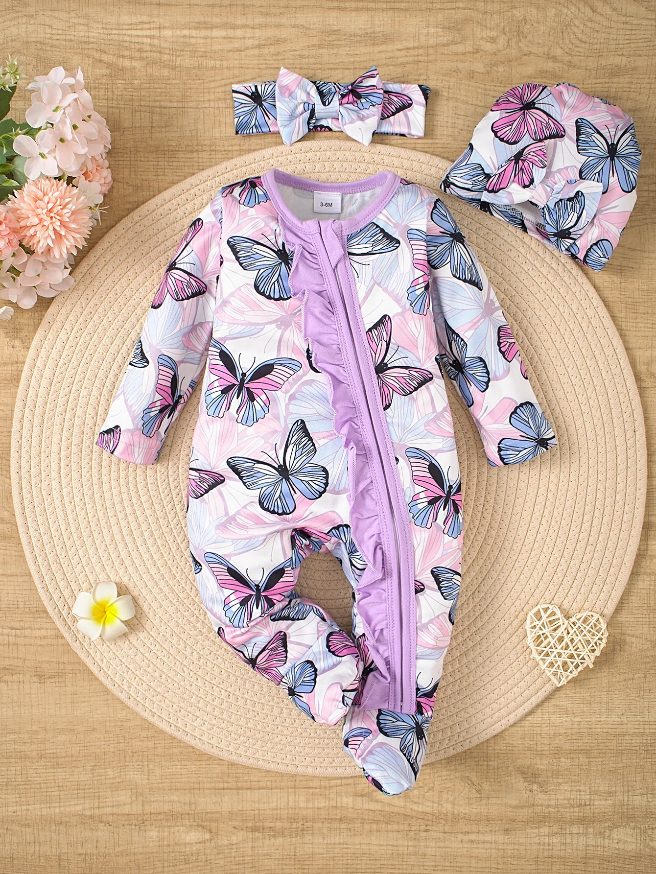 Spring and summer baby newborn zip-up footed onesie set, including a hat and a scarf, three-piece set 1