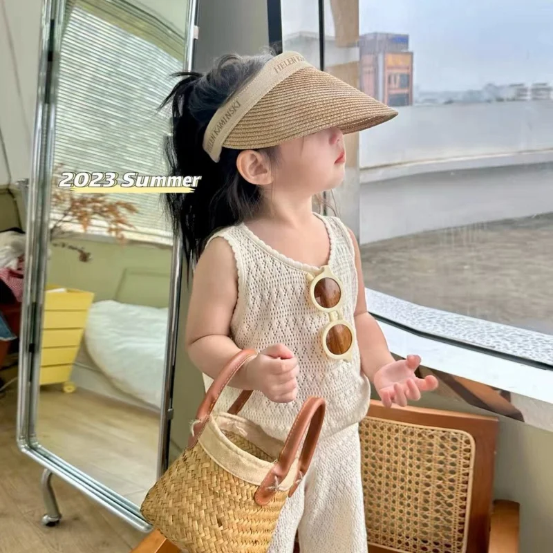 

2024 Summer Korean Style Girls' Thin Western Style Knitted Suit Hollow Breathable Vest Wide Leg Pants Two-Piece Suit Fashion