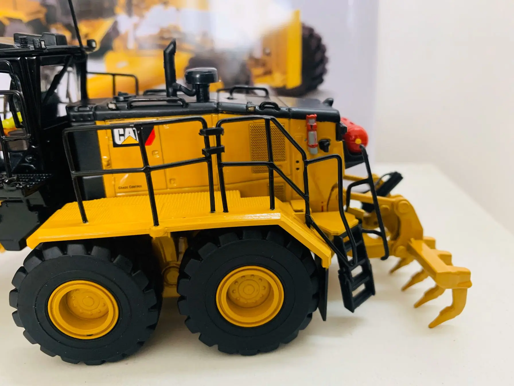 限定品 DIECAST MASTERS 1/50 CAT 18M3 MOTOR GRADER グレーダー 限定品 DIECAST MASTERS 1/50 CAT 18M3 MOTOR GRADER グレーダー