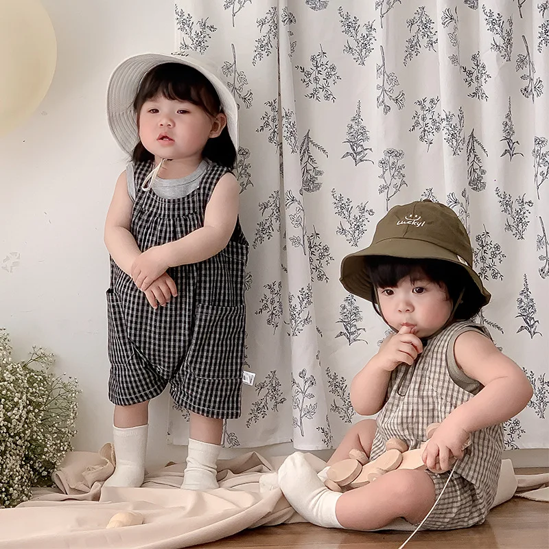 

Summer Korean Baby Boys 2PCS Clothes Set Cotton Sleeveless Solid Top Plaid Pocket Suspender Pant Suit Infant Boys Outfits