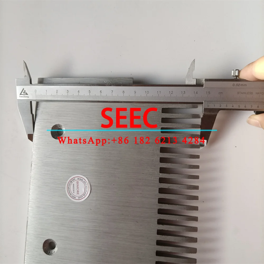 SEEC Escalator Moving Walk Step Comb Plate GAA453BV GAA453BV3 24T L 203mm