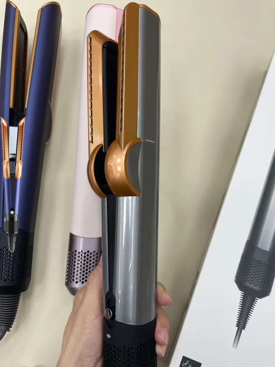 Description Picture 5 of itemProfessional Air Straightener, Air Straight Drying and Hair Styling in One Step, 2 in 1 Accessories for Dysons length long hair