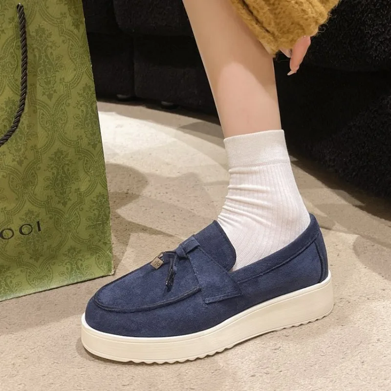 Summer Walk Women Loafers Moccasines Suede Shoes Spring Autumn Fashion CausaleLeather Metal Pendant Flat Shoes Lazy SlipOn Mules 4